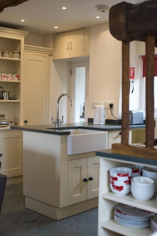 Poppy Cottage คอนิสตัน ภายนอก รูปภาพ